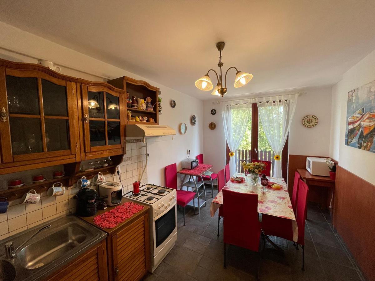 Linett Apartman Hajdúszoboszló Exterior foto