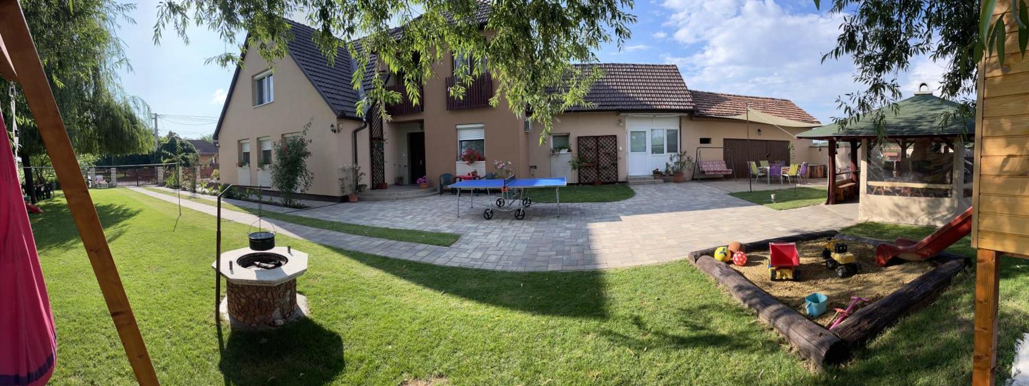 Linett Apartman Hajdúszoboszló Exterior foto