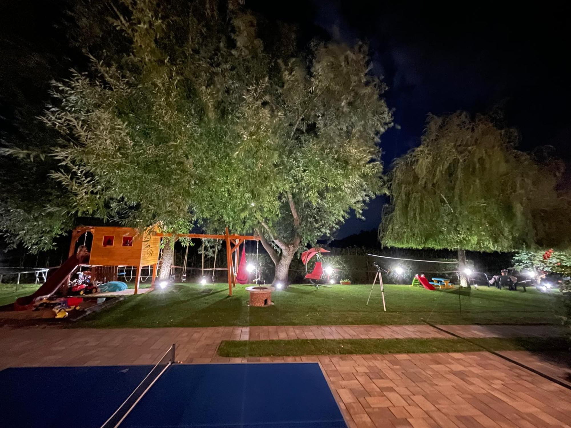 Linett Apartman Hajdúszoboszló Exterior foto